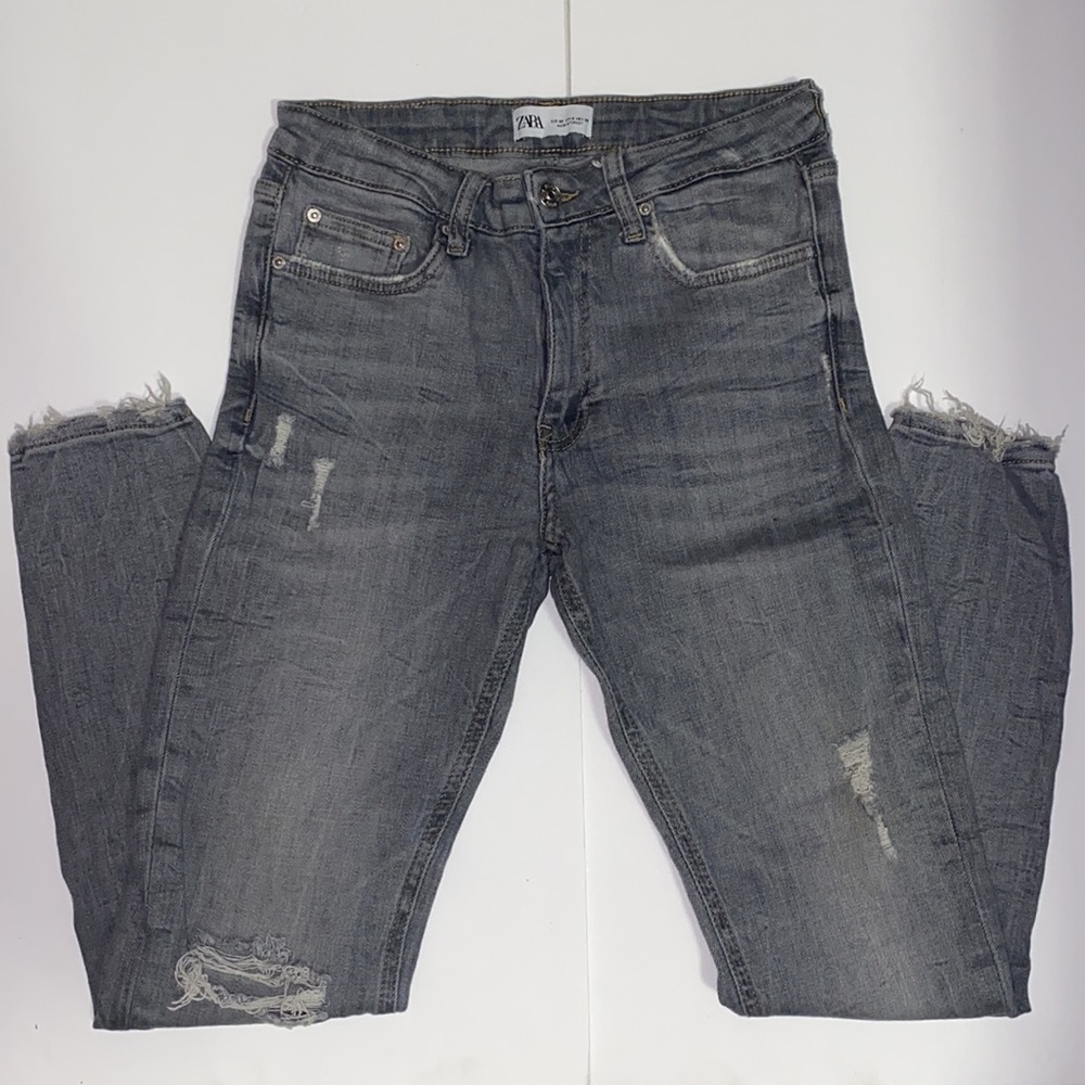 Zara Grey Ripped Jeans - Picture 3 of 6